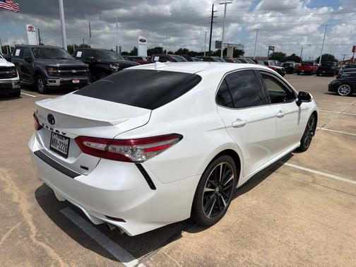 Pearl 2019 Toyota Camry XSE
