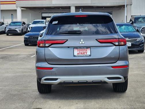2022 Mitsubishi Outlander SE 2.5 2WD