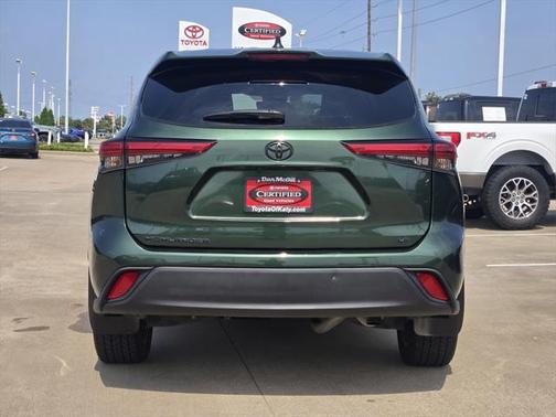 2023 Toyota Highlander LE