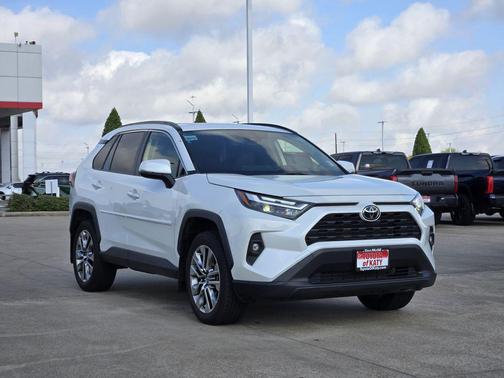 Pearl 2024 Toyota RAV4 XLE Premium