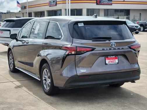 2021 Toyota Sienna XLE 7 Passenger