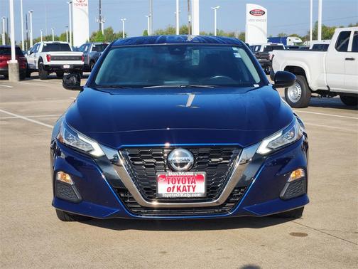 2022 Nissan Altima SR FWD