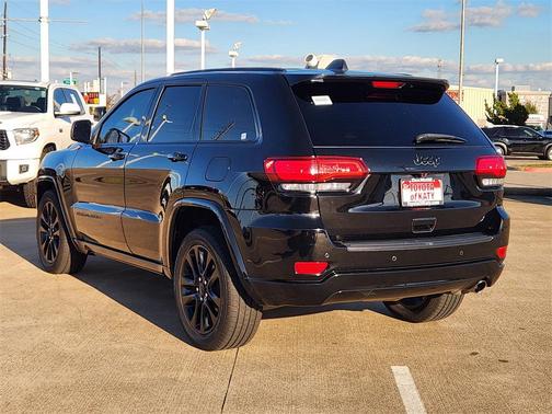 2019 Jeep Grand Cherokee Altitude