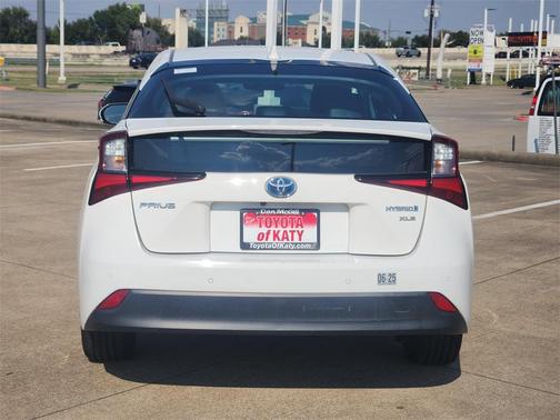 2020 Toyota Prius XLE