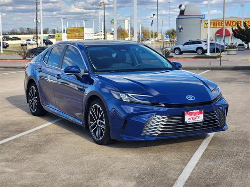 2025 Toyota Camry XLE