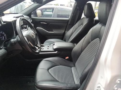 2024 Toyota Highlander XSE