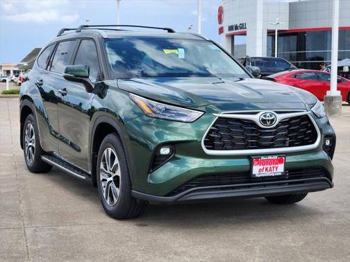 2025 Toyota Highlander XLE