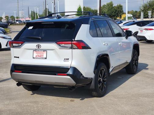 2025 Toyota RAV4 Hybrid SE