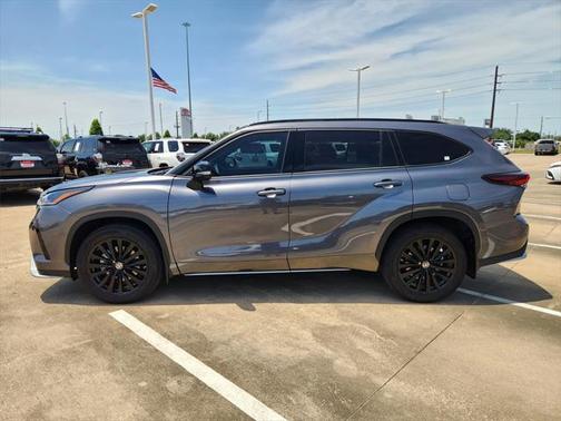 2024 Toyota Highlander XSE