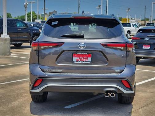 2024 Toyota Highlander XSE