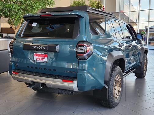 2025 Toyota 4Runner Hybrid Trailhunter