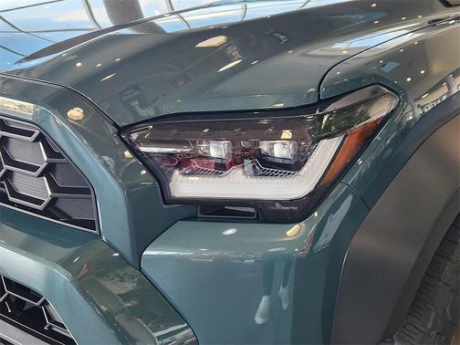 2025 Toyota 4Runner Hybrid Trailhunter