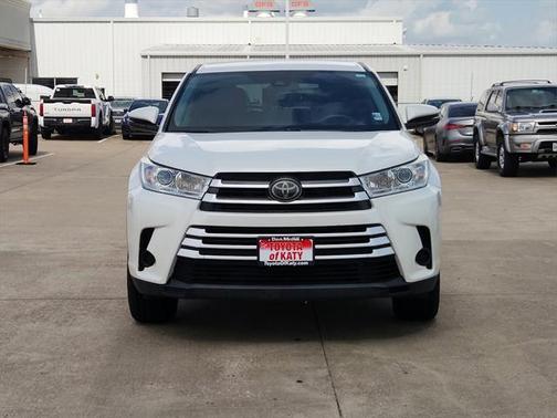 2019 Toyota Highlander LE