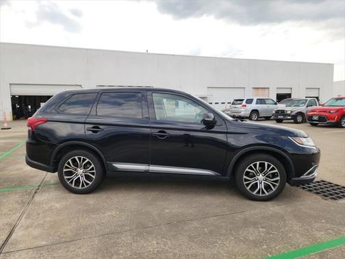 2016 Mitsubishi Outlander SE