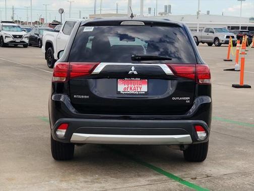 2016 Mitsubishi Outlander SE