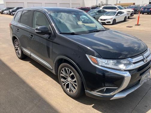 2016 Mitsubishi Outlander SE