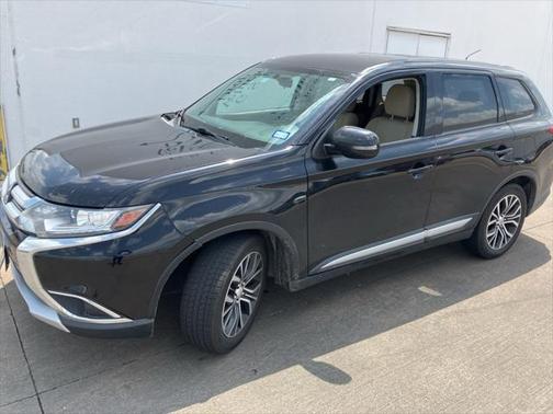 2016 Mitsubishi Outlander SE
