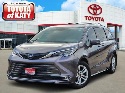 2022 Toyota Sienna Limited