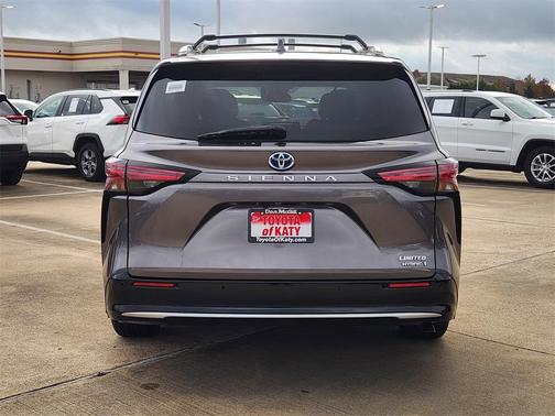 2022 Toyota Sienna Limited