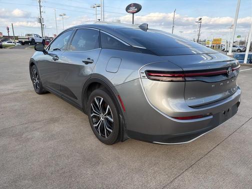 2023 Toyota Crown XLE