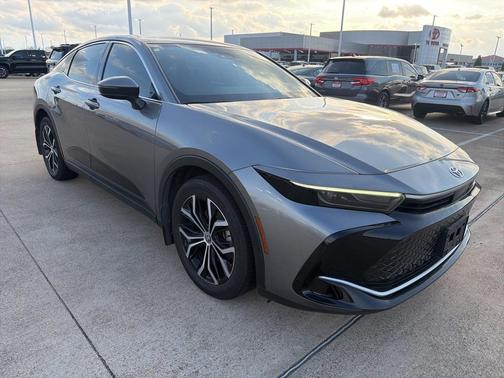 2023 Toyota Crown XLE