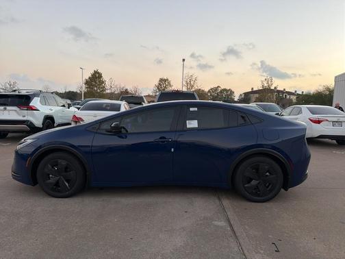 2026 Toyota Prius Plug-In Hybrid SE