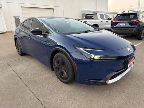 2026 Toyota Prius Plug-In Hybrid SE