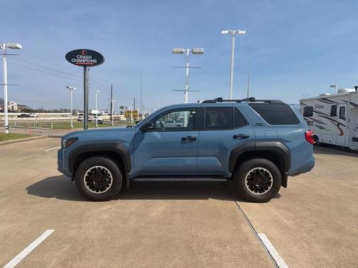 2025 Toyota 4Runner TRD Off Road