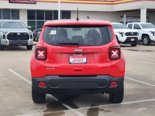 2023 Jeep Renegade Latitude
