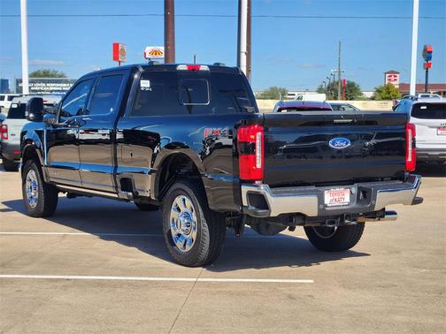 2023 Ford F-350 Lariat