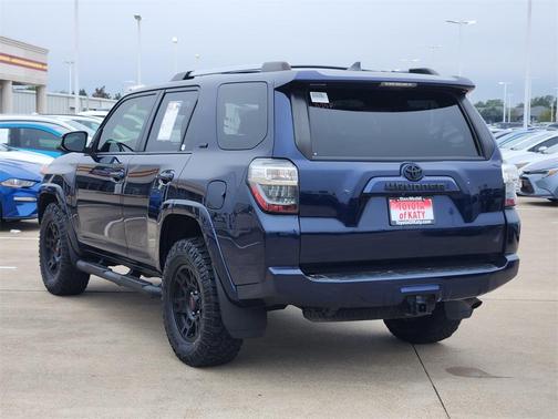 2022 Toyota 4Runner SR5