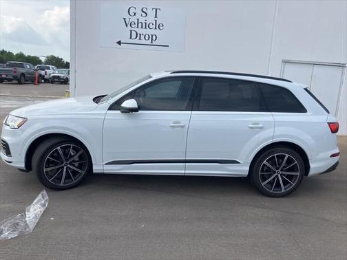 2021 Audi Q7 55 Prestige