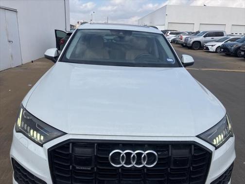 2021 Audi Q7 55 Prestige