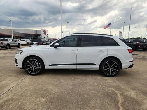 2021 Audi Q7 55 Prestige