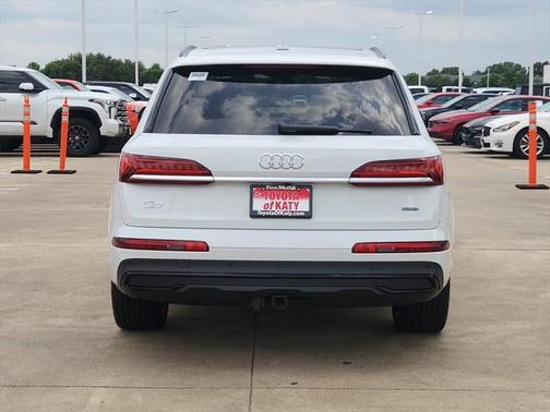 2021 Audi Q7 55 Prestige