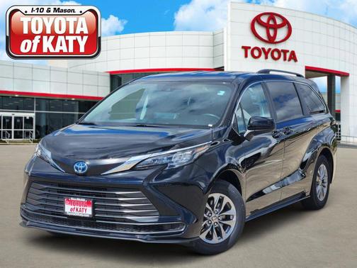 2024 Toyota Sienna LE