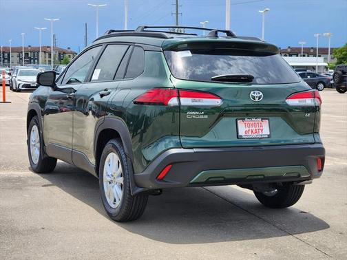 2025 Toyota Corolla Cross LE