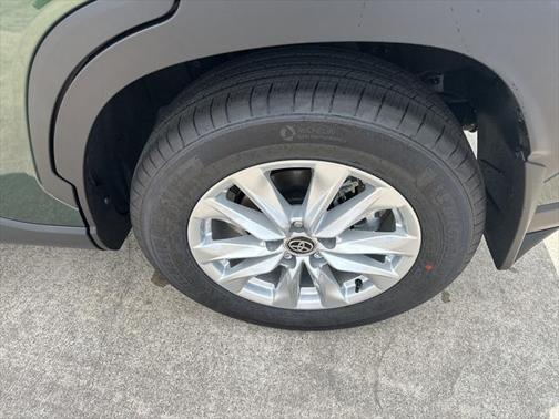 2025 Toyota Corolla Cross LE