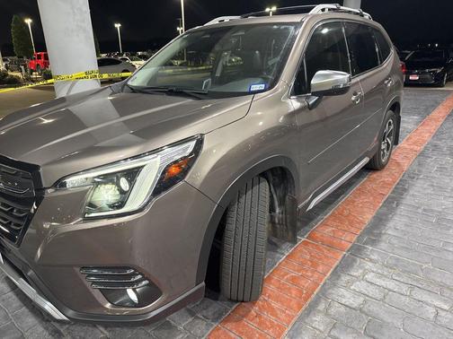 2023 Subaru Forester Touring