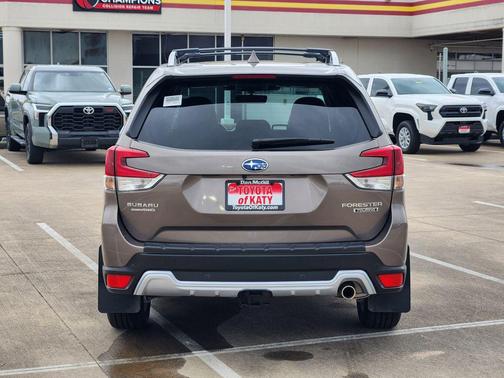 2023 Subaru Forester Touring