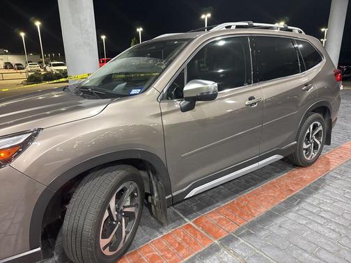 2023 Subaru Forester Touring