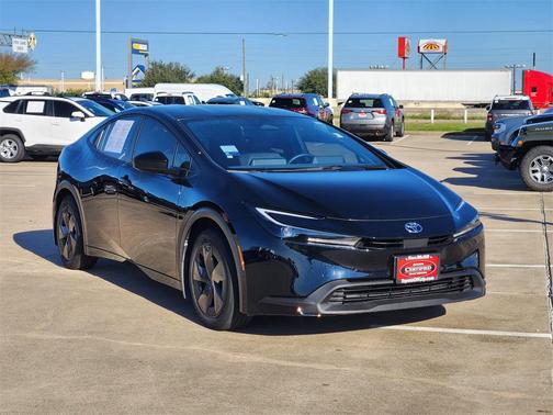 2024 Toyota Prius LE