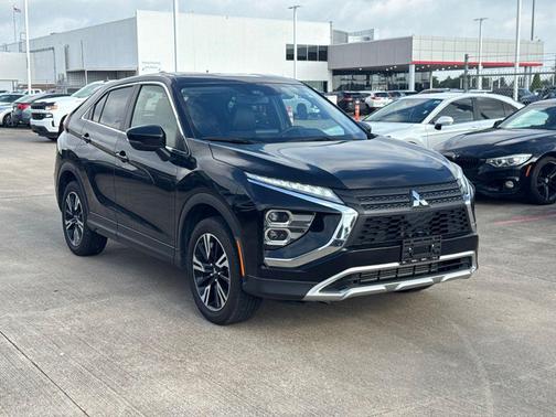 Labrador Black Pearl 2025 Mitsubishi Eclipse Cross SE