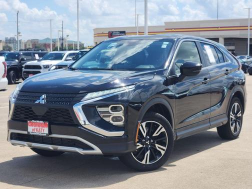 Labrador Black Pearl 2025 Mitsubishi Eclipse Cross SE