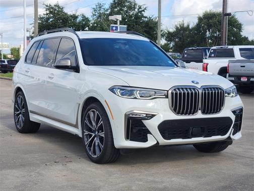 2021 BMW X7 M50i