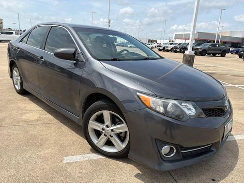 Magnetic Gray Metallic 2012 Toyota Camry SE