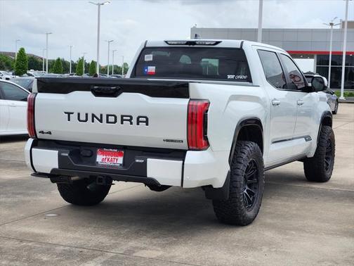 2025 Toyota Tundra Hybrid Platinum