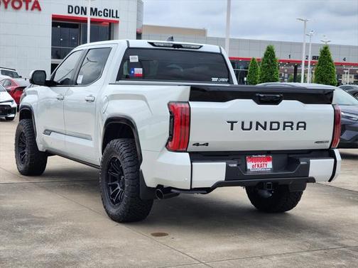 2025 Toyota Tundra Hybrid Platinum