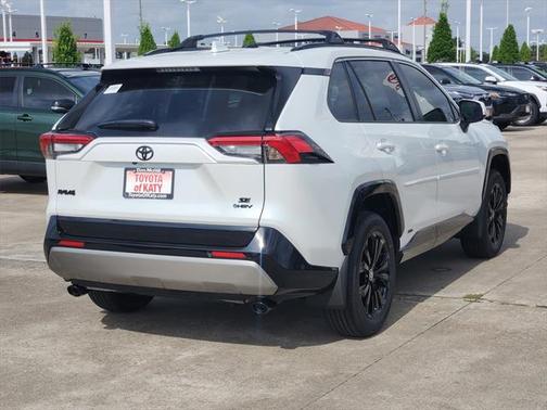 2025 Toyota RAV4 Hybrid SE