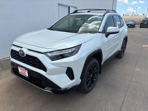 2025 Toyota RAV4 Hybrid SE